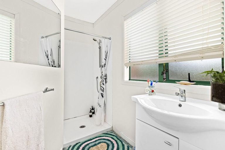 Photo of property in 10 Tapu Road, Huapai, Kumeu, 0810