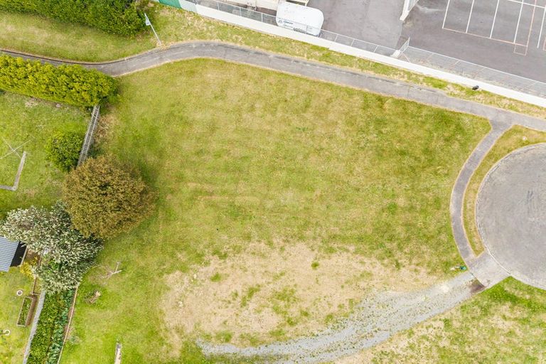 Photo of property in 5 Louisa Grove, Waitangirua, Porirua, 5024
