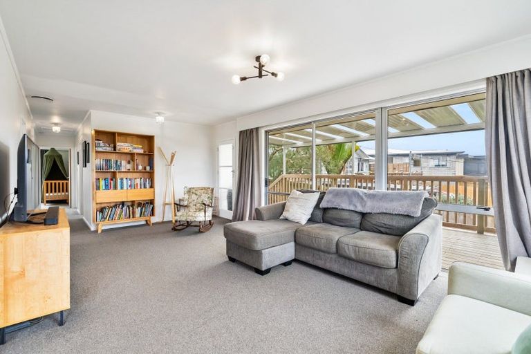 Photo of property in 35 Takahe Street, Tikipunga, Whangarei, 0112