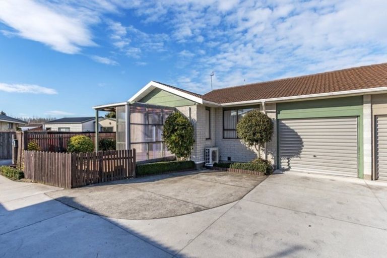 Photo of property in 1/160b Highsted Road, Casebrook, Christchurch, 8051