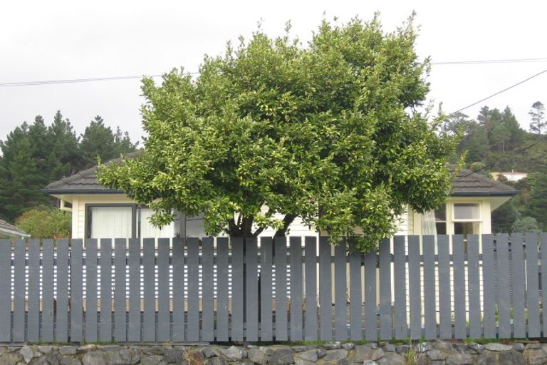 Photo of property in 11 Rintoul Grove, Stokes Valley, Lower Hutt, 5019