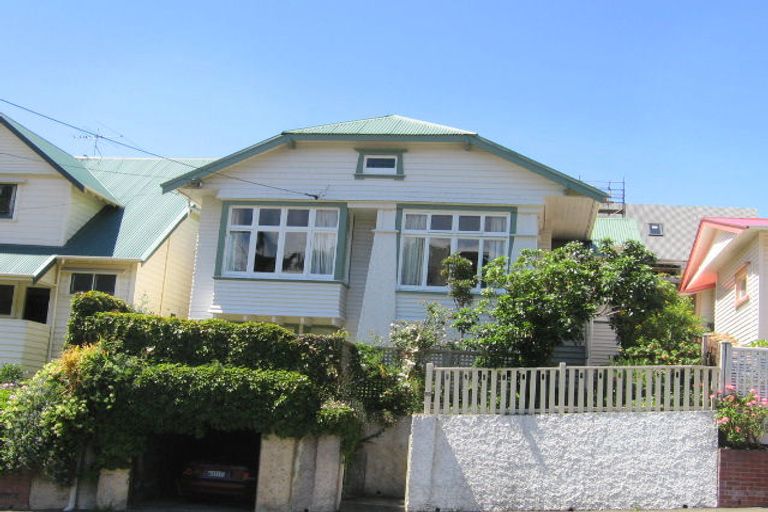 Photo of property in 53 Glen Road, Kelburn, Wellington, 6012