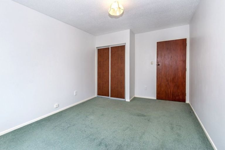 Photo of property in 1/452 Harewood Road, Harewood, Christchurch, 8051