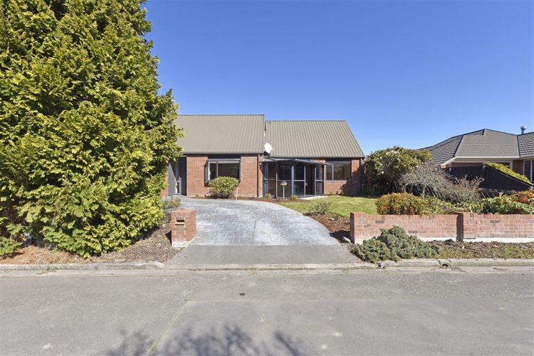 Photo of property in 28b Inglewood Place, Avonhead, Christchurch, 8042