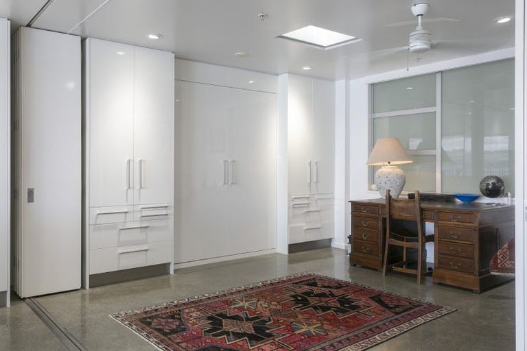 Photo of property in 10/2 Lowell Place, Waipahihi, Taupo, 3330