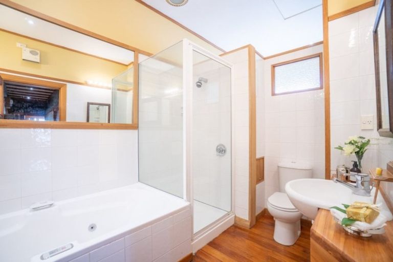 Photo of property in 18 Mere Mere Avenue, Palmerston North, 4414