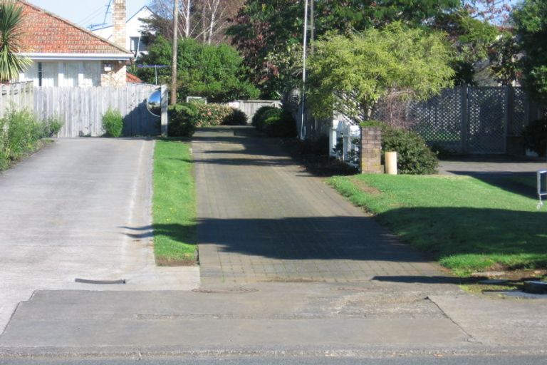 Photo of property in 2/119 Wallace Road, Papatoetoe, Auckland, 2025