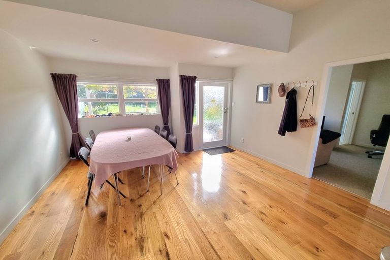 Photo of property in 12 Seabreeze Road, Narrow Neck, Auckland, 0624