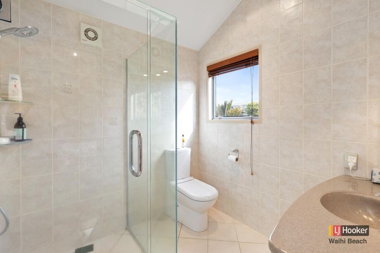 Photo of property in 221 Seaforth Road, Waihi Beach, 3611