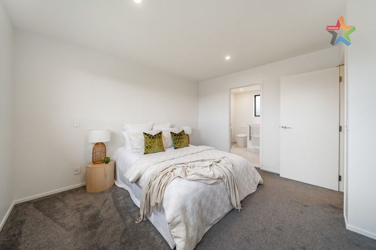 Photo of property in 2/183 Cambridge Terrace, Fairfield, Lower Hutt, 5011