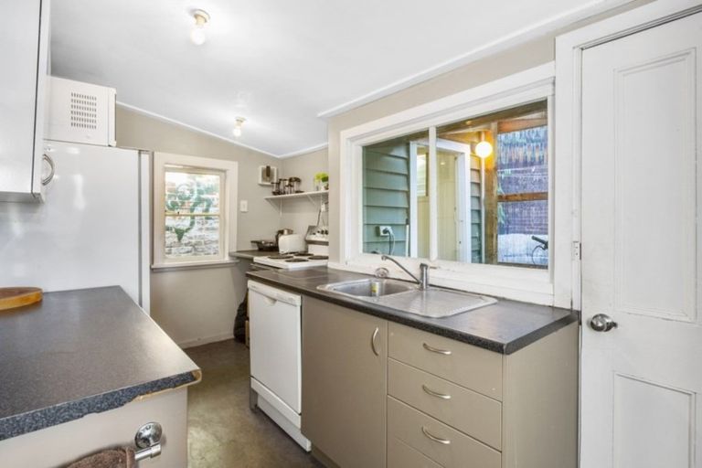 Photo of property in 6 Mackenzie Street, North Dunedin, Dunedin, 9016