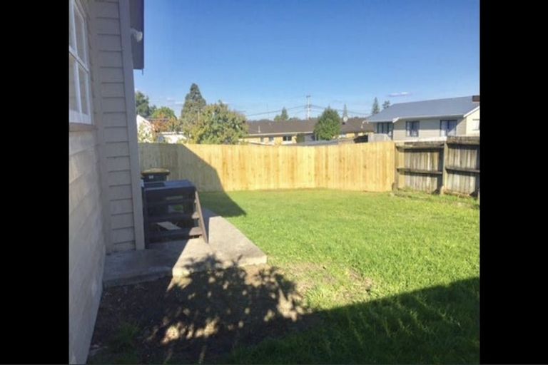 Photo of property in 44 Rimu Street, New Lynn, Auckland, 0600