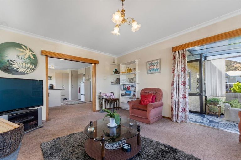 Photo of property in 33 Rainbow Drive, Atawhai, Nelson, 7010