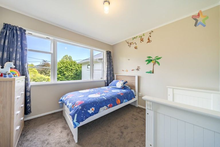 Photo of property in 97 Manuka Street, Stokes Valley, Lower Hutt, 5019