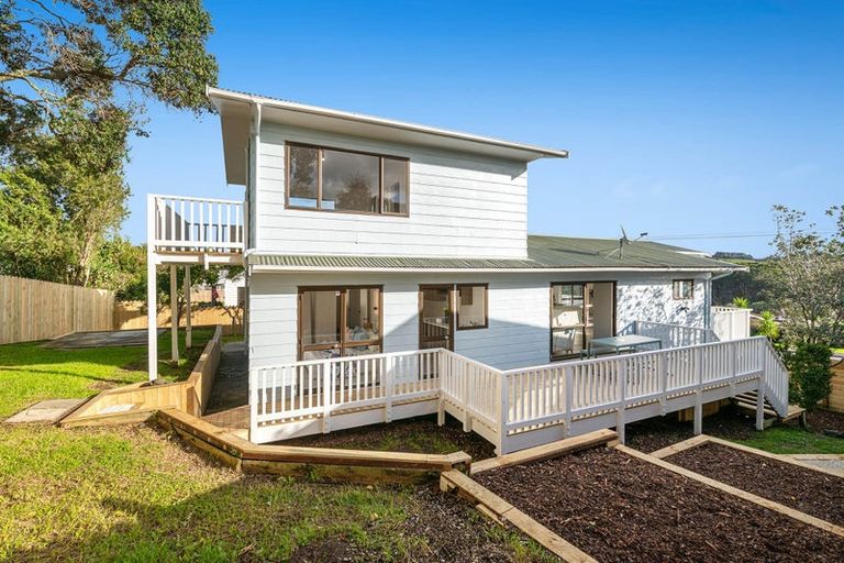 Photo of property in 175 Mahurangi East Road, Snells Beach, 0920
