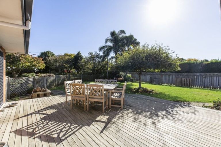 Photo of property in 2 Awaroa Stream Drive, Waiuku, 2123