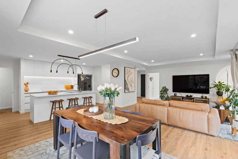 Photo of property in 87 Whincops Road, Halswell, Christchurch, 8025