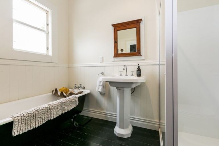 Photo of property in 159 Carlyle Street, Napier South, Napier, 4110