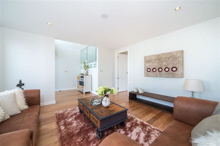 Photo of property in 36 Bounty Road, Long Bay, Auckland, 0630