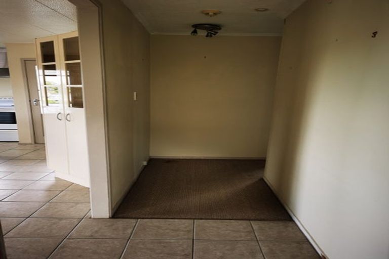 Photo of property in 9 Sumich Place, West Harbour, Auckland, 0618