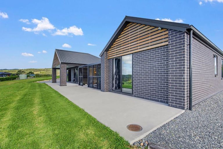 Photo of property in 717 Millbrook Road, Waipu, 0582