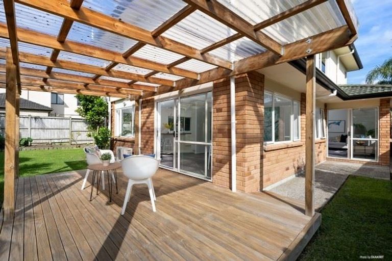 Photo of property in 3 Banshire Close, Flat Bush, Auckland, 2016