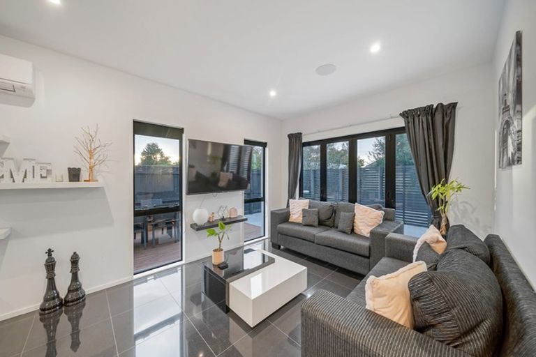 Photo of property in 214 Burwood Road, Burwood, Christchurch, 8083