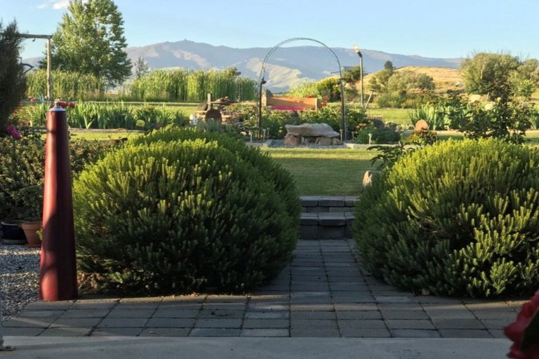 Photo of property in 14 Golden Road, Springvale, Alexandra, 9393