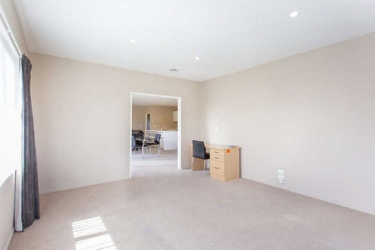 Photo of property in 16 Saint Florian Place, Woolston, Christchurch, 8062