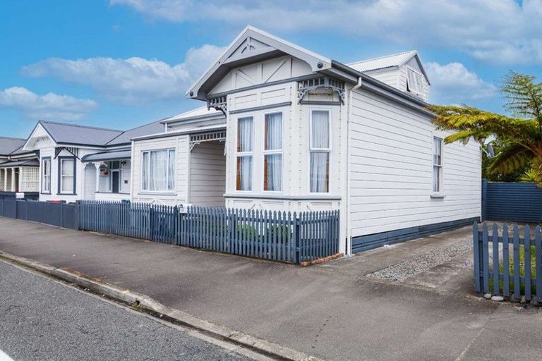 Photo of property in 149 Wellesley Road, Napier South, Napier, 4110