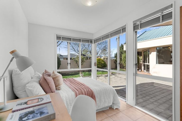 Photo of property in 158 Hawthornden Road, Avonhead, Christchurch, 8042