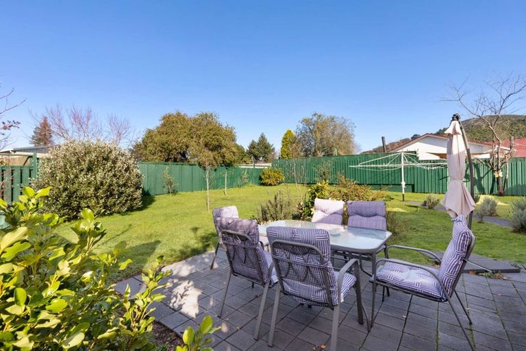 Photo of property in 7 Isobel Street, Fairy Springs, Rotorua, 3015