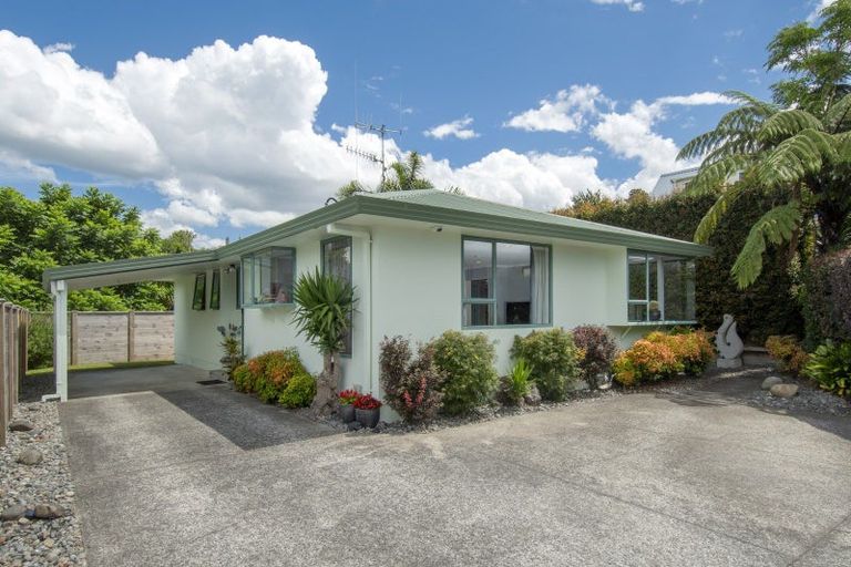 Photo of property in 32 Sunvale Place, Gate Pa, Tauranga, 3112