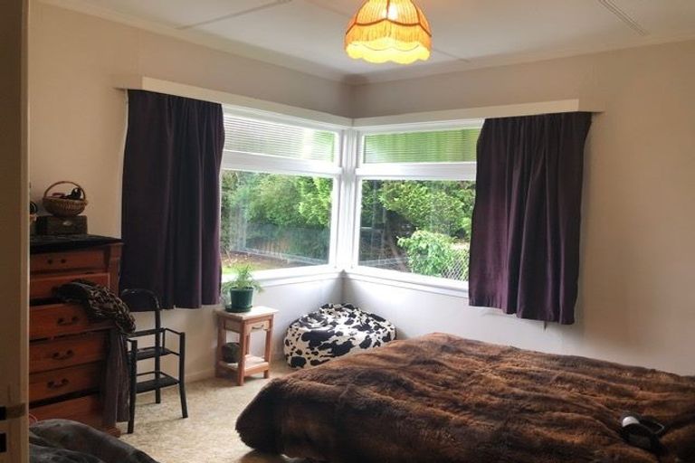 Photo of property in 6 Erskine Street, Tuatapere, 9620