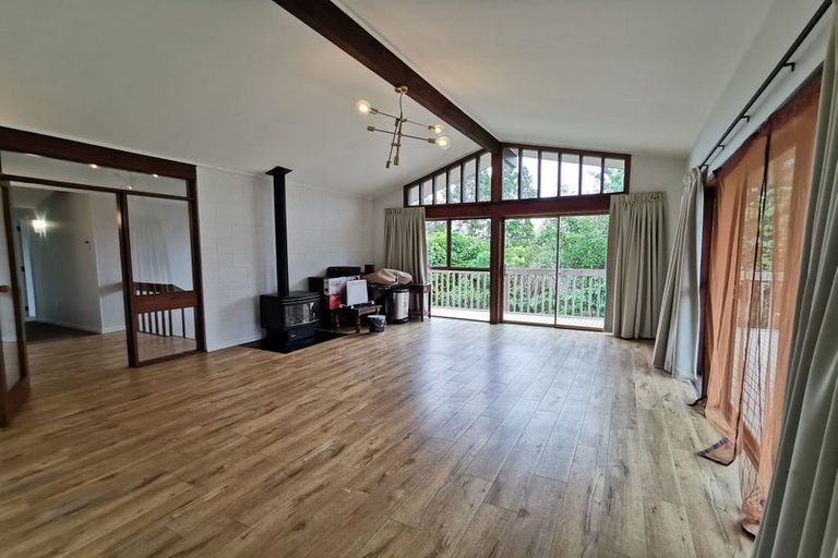 Photo of property in 23 Heaton Grove, Chatswood, Auckland, 0626