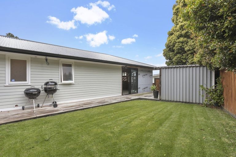 Photo of property in 4 Mariana Place, Glen Eden, Auckland, 0602