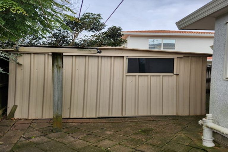 Photo of property in 1/18 Edendale Road, Somerville, Auckland, 2014