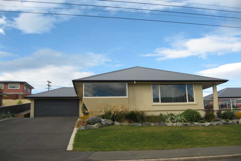 Photo of property in 469 East Coast Road, Murrays Bay, Auckland, 0630