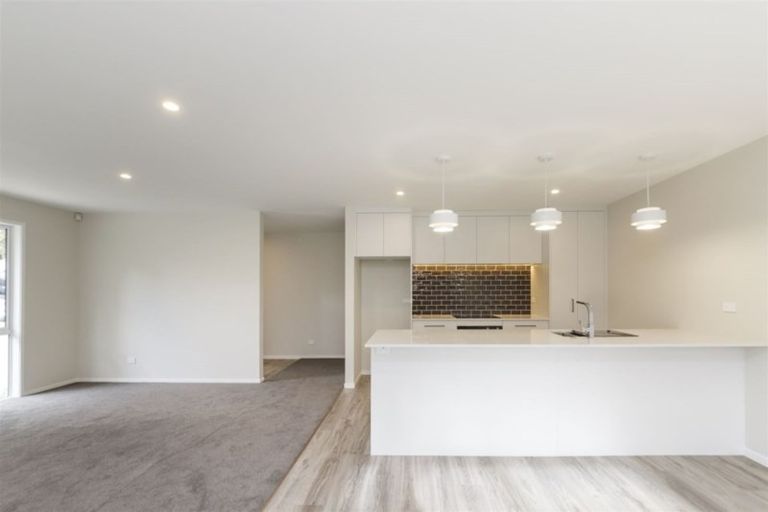 Photo of property in 74 Heretaunga Street, Palmerston North, 4414