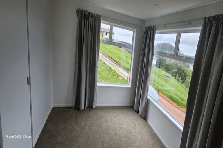 Photo of property in 24 Milla Mae Rise, Woodhill, 0110