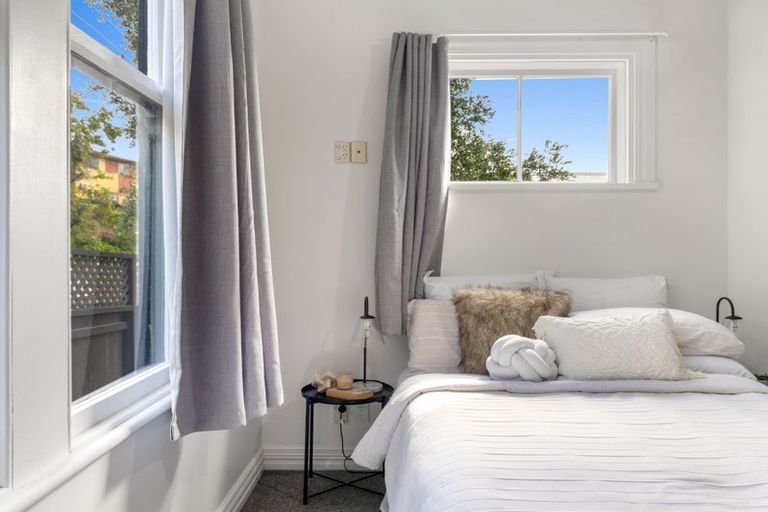 Photo of property in 21 Portal Street, Durie Hill, Whanganui, 4500