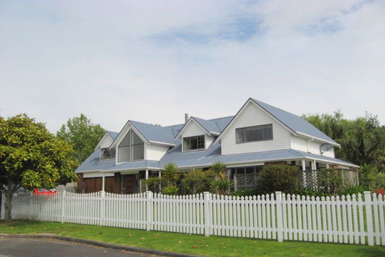 Photo of property in 34 Rosella Grove, Waimauku, 0812