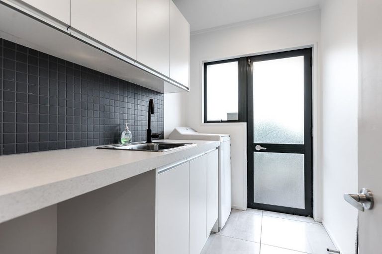 Photo of property in 11 Rosehill Place, Nawton, Hamilton, 3200