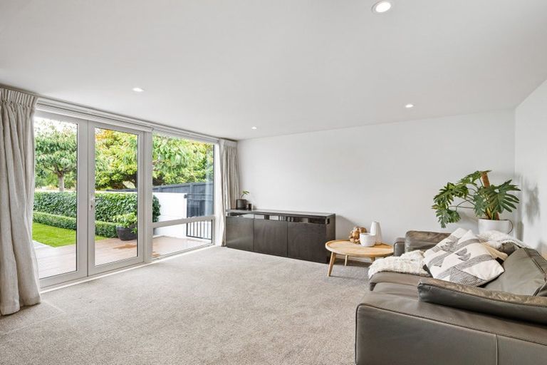 Photo of property in 5 Rockport Place, Parklands, Christchurch, 8083