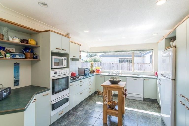 Photo of property in 150 Langdale Avenue, Paraparaumu, 5032