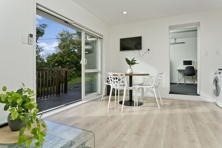 Photo of property in 2/152 Manuka Road, Bayview, Auckland, 0629