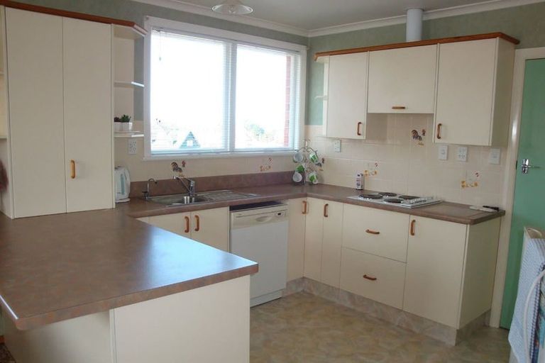 Photo of property in 2 Hill View Crescent, Highfield, Timaru, 7910