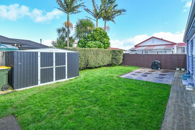 Photo of property in 13 Buchanan Road, Kingseat, Papakura, 2580