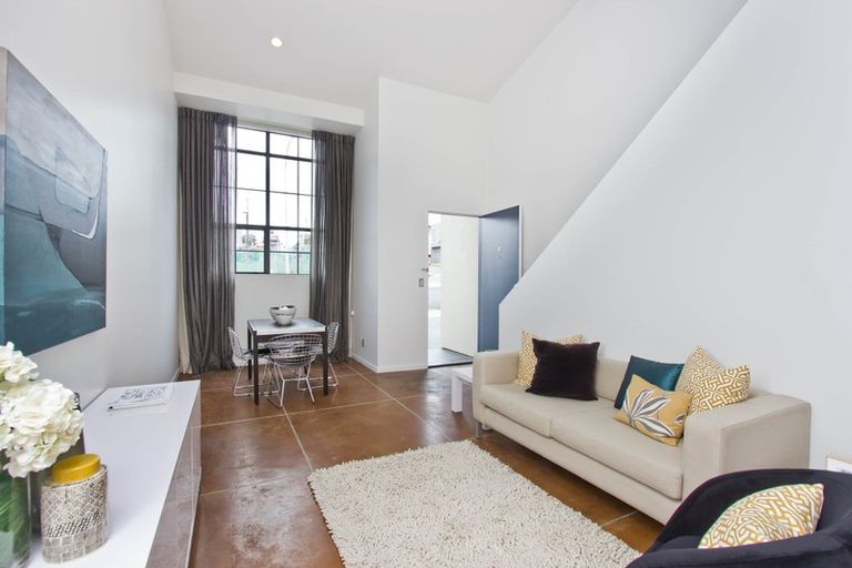 Photo of property in 2/34 Pollen Street, Grey Lynn, Auckland, 1021