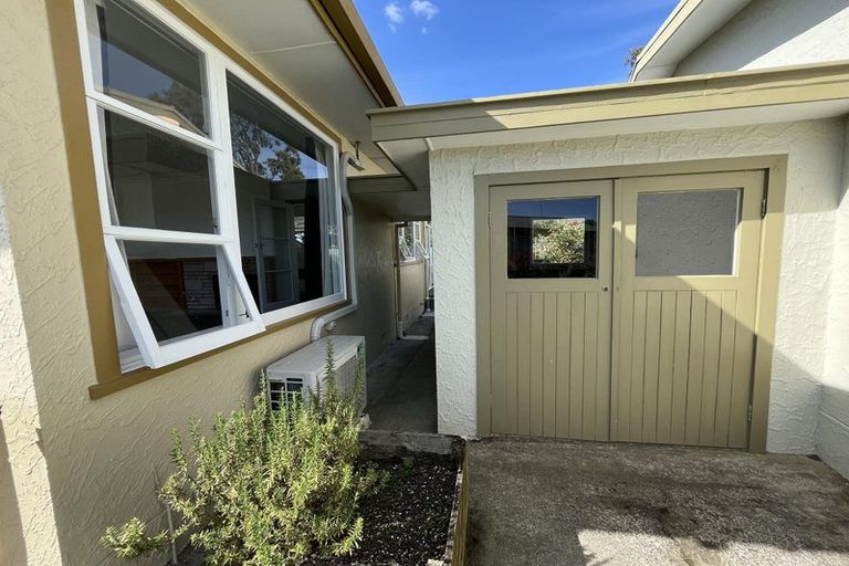 Photo of property in 8 Lowestoft Place, West End, Palmerston North, 4412